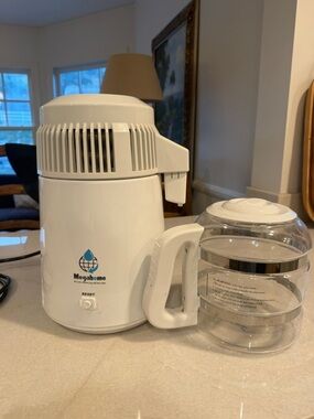 White Electric Kettle and Steamer